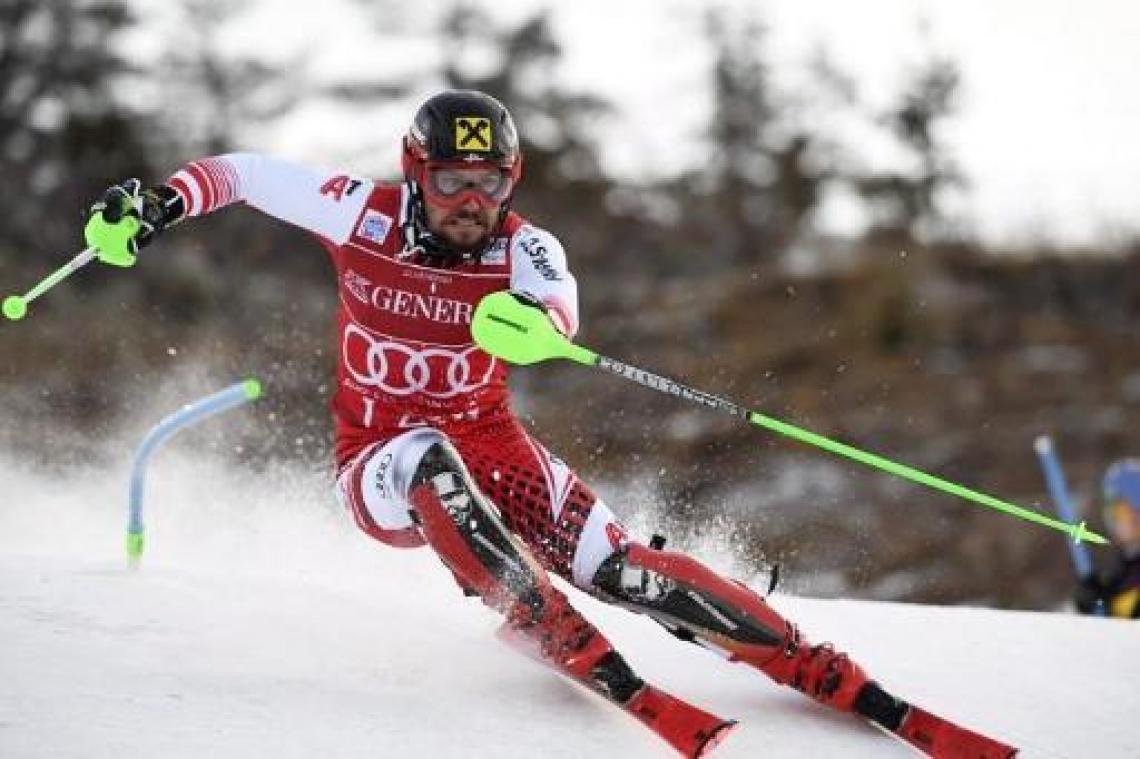 Marcel Hirscher slalomt naar winst in Finse Levi, Sam Maes valt uit