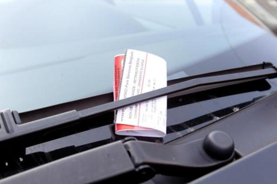 Touring wil duidelijkere blauwe parkeerzones