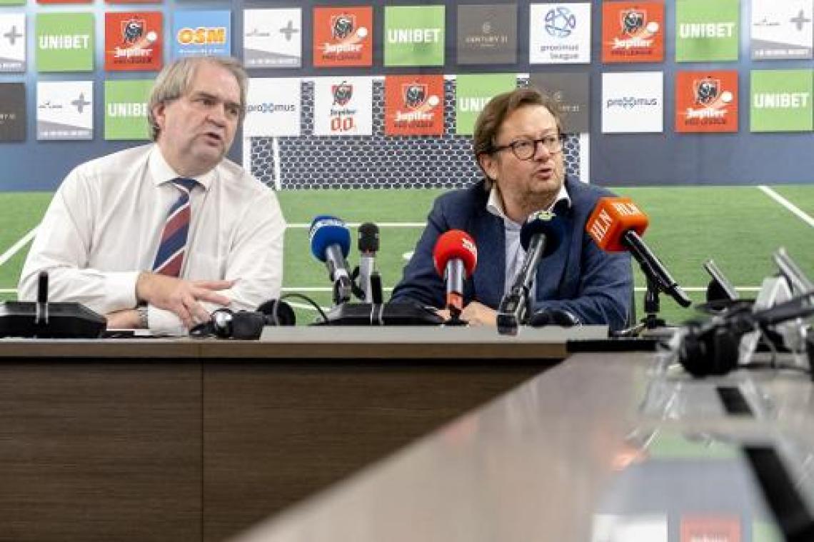 Marc Coucke en Pierre François verlaten bondsgebouw: "Geen commentaar"