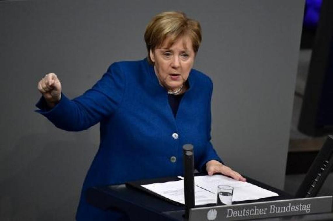 Merkel verdedigt VN-migratiepact in Duits parlement