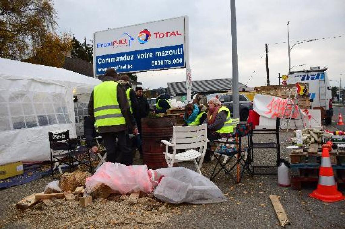 Blokkade van 'gele hesjes' in Wierde duurt voort