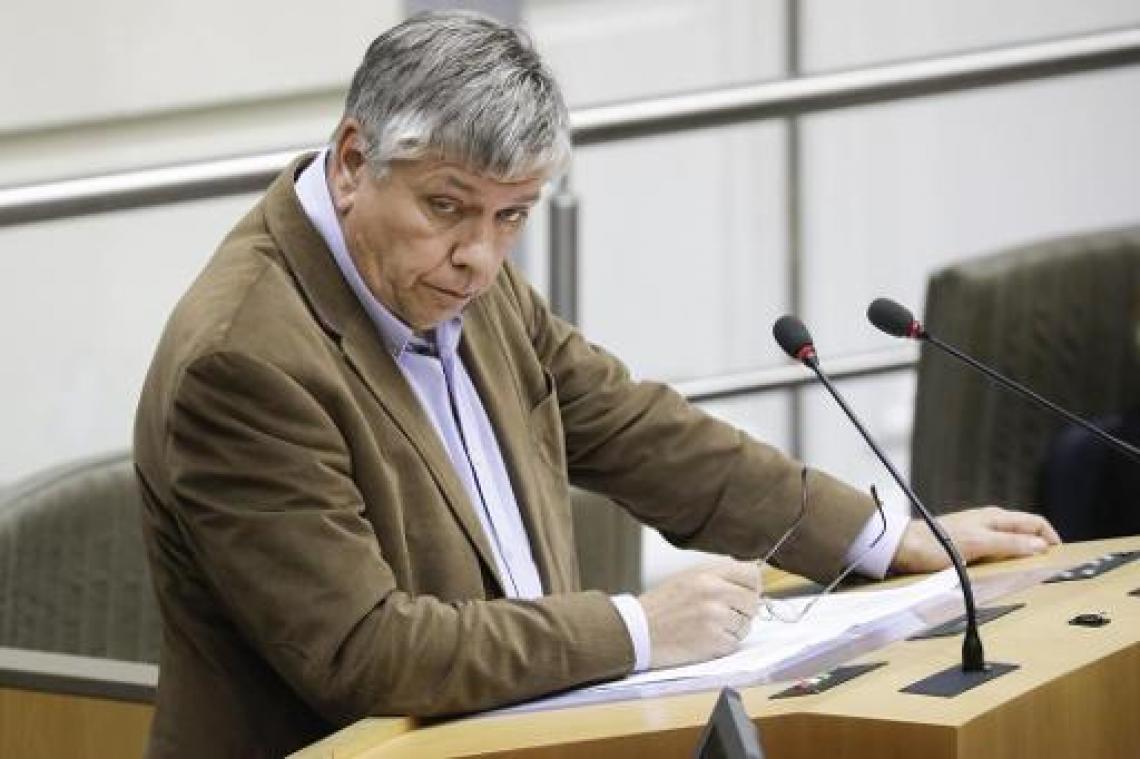 "Maak van alle parlementsleden werknemers"