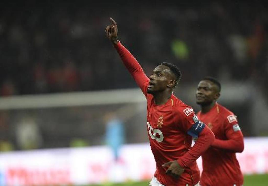 Jupiler Pro League - Standard duikt top zes binnen met vlotte zege tegen Eupen