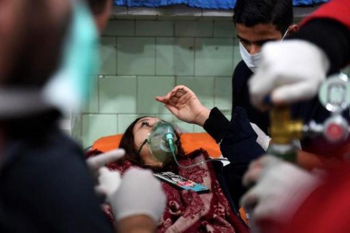 Honderdtal gevallen van verstikking na gifgasaanval in Aleppo