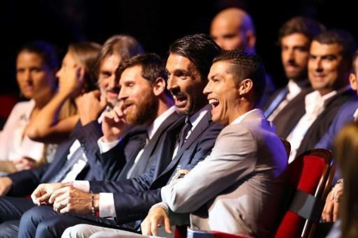 Voetballers van Barcelona zijn 's werelds best betaalde teamsporters