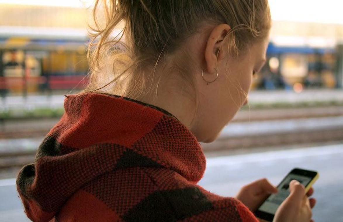 Vrouw heeft nare Tinderdate. Achteraf doet ze DEZE akelige ontdekking.