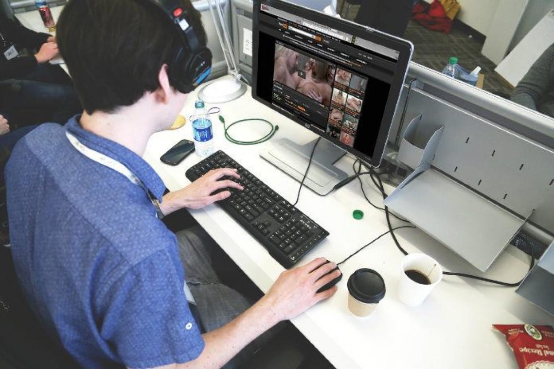 De 'gele hesjes' breken nu ook door op pornosite