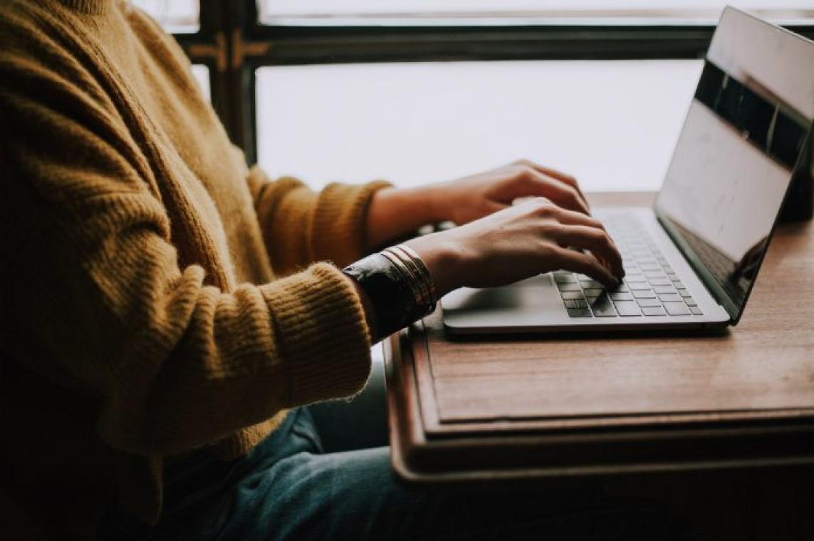Dorp bant wifi omdat studenten te veel porno kijken