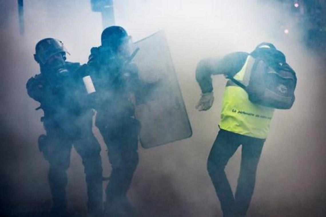 '1.500 ordeverstoorders om er op los te slaan aan de Champs-Élysées'