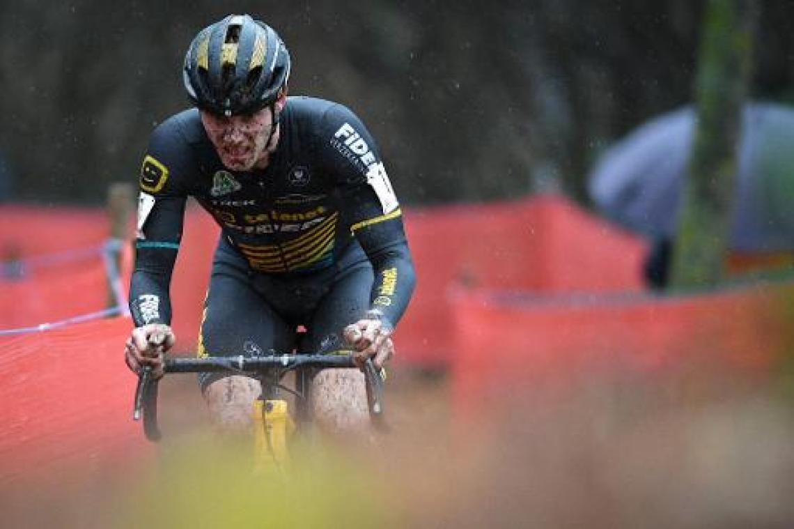 Corné van Kessel wint Zilvermeercross in Mol