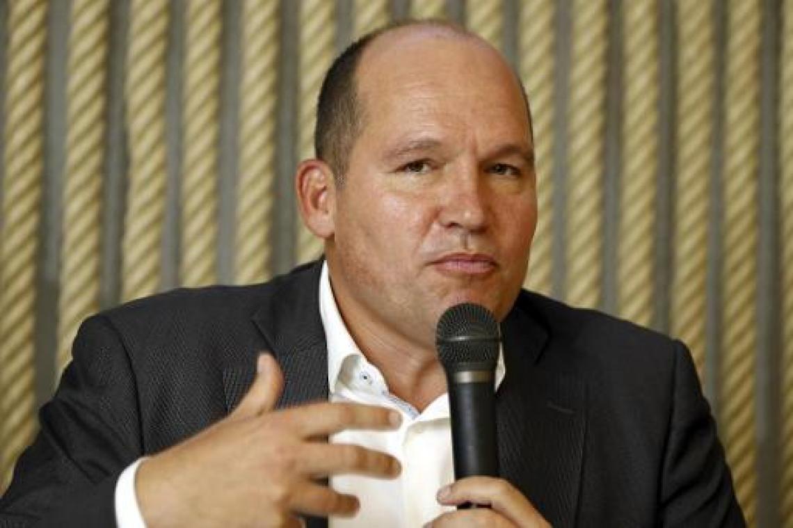 Close vraagt professionalisme van Francken