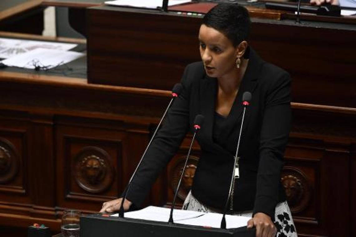 Sp.a wil premier steunen in parlement