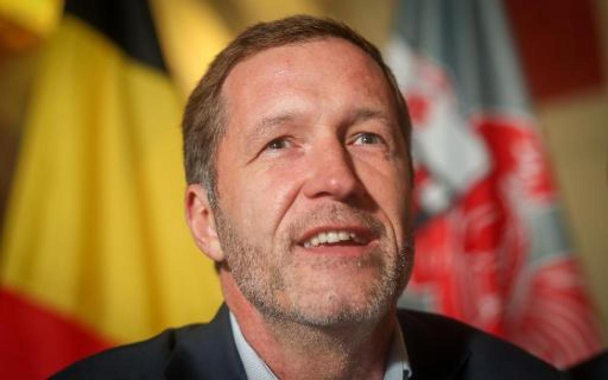 Magnette trekt Europese lijst PS