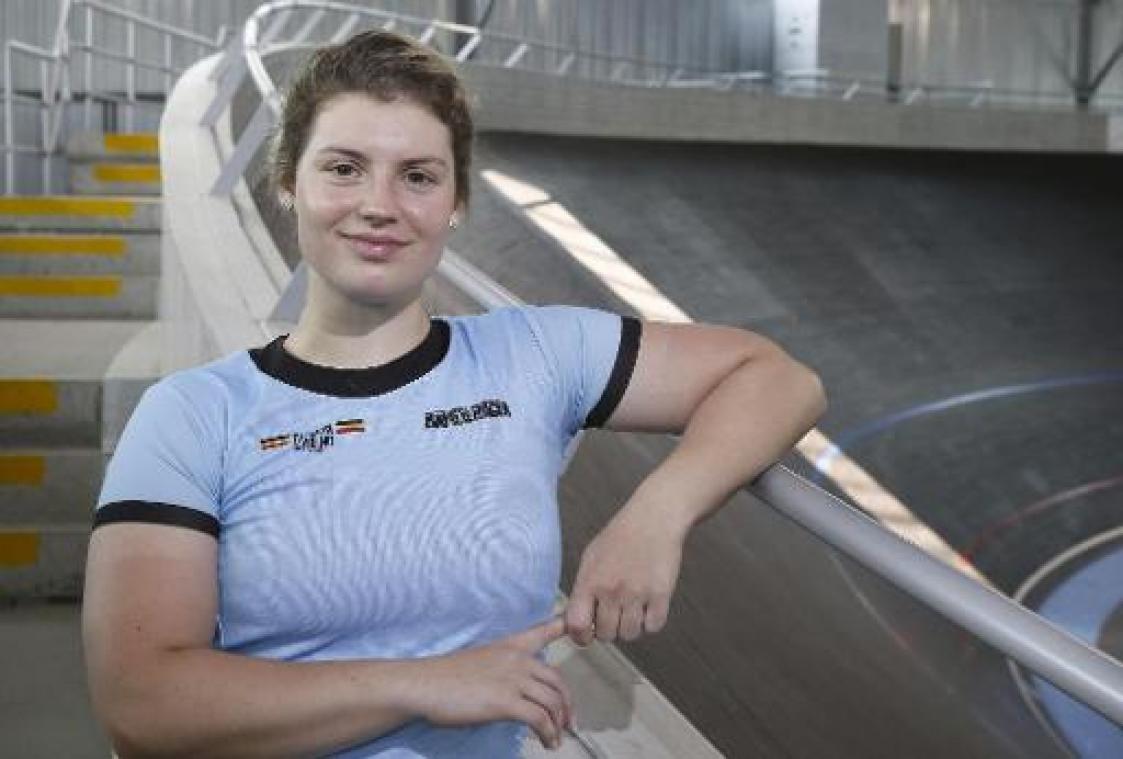 Kristallen Fiets voor baanwielrenster Nicky Degrendele