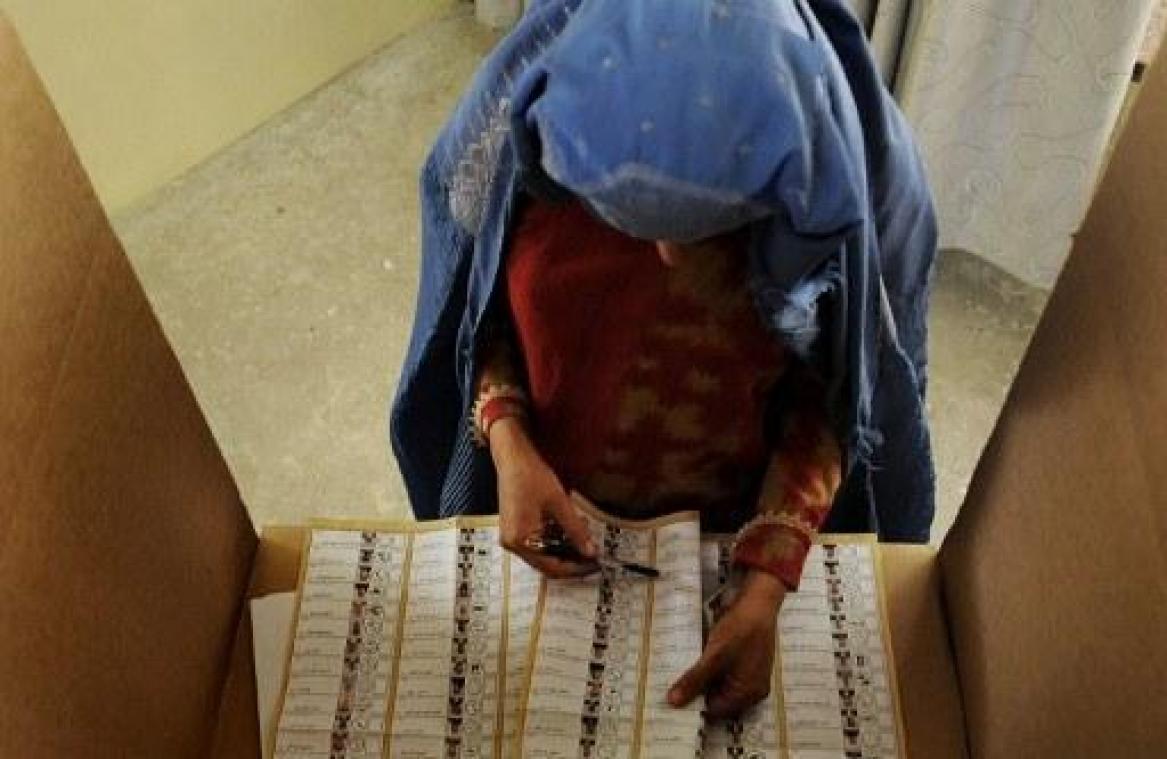 Stemmen bij parlementsverkiezingen in Kaboel ongeldig wegens fraude