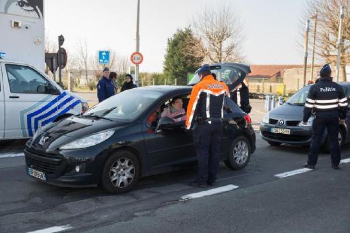 92 transmigranten aangetroffen bij controles aan de Westkust