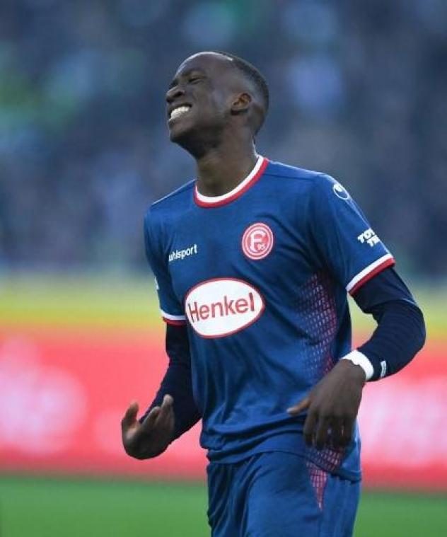 Belgen in het buitenland - Doelpunt van Lukebakio levert Dusseldorf geen punten op