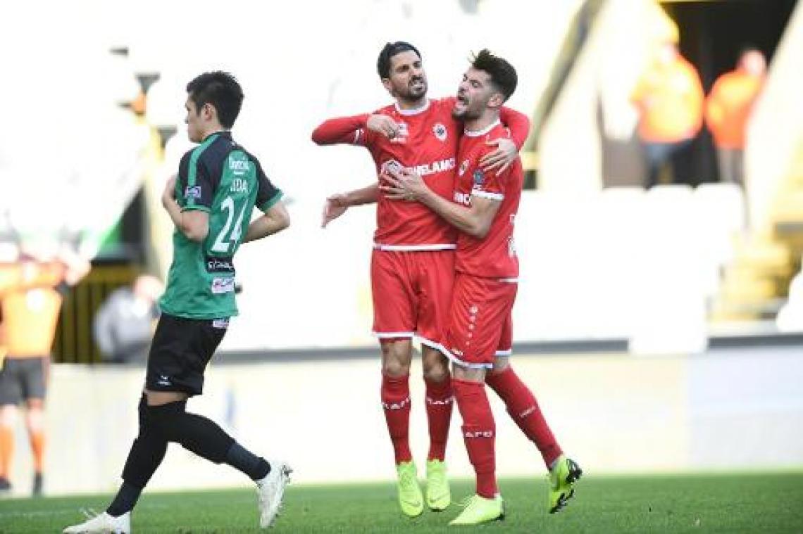 Antwerp heeft geen enkele moeite met zwak Cercle Brugge