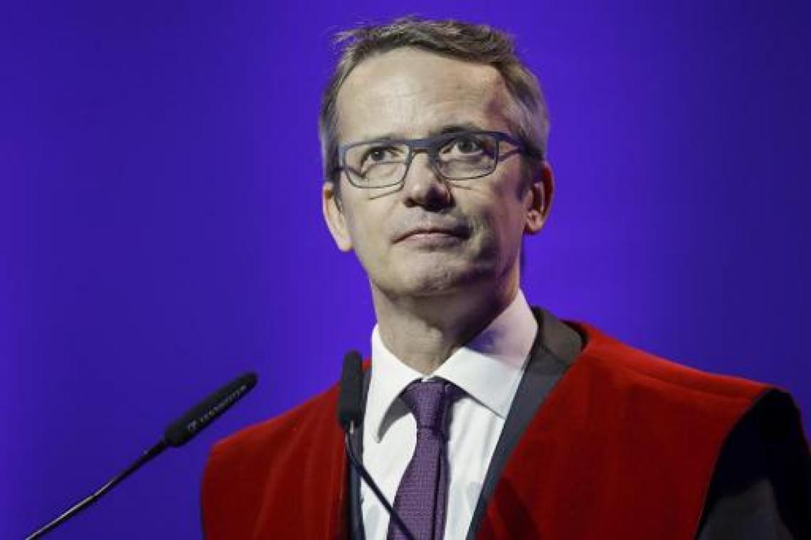 KU Leuven-rector Luc Sels convoceert studentenclubs