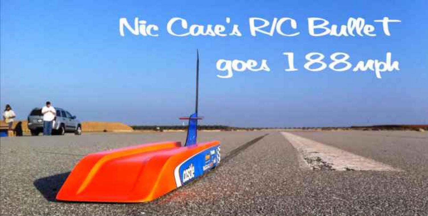 Deze mini-auto rijdt sneller dan sommige F1 wagens
