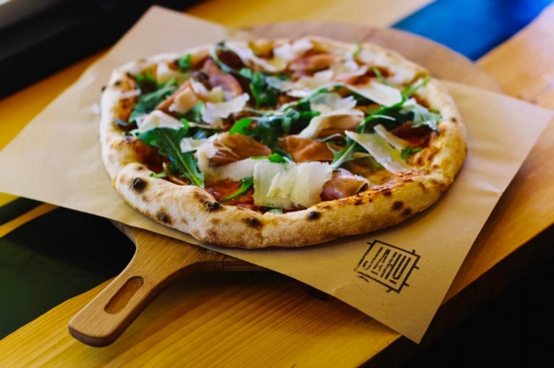 Lifehack: zo moet je dus pizza opwarmen!