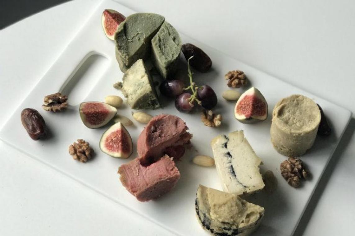 YOSOGREEN maakt veganistische kaasplanken hip