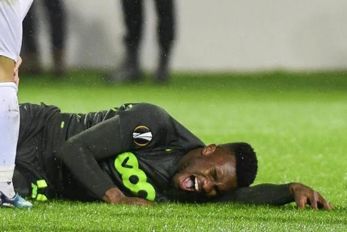 Europa League - Obbi Oulare wellicht weer langere tijd buiten strijd, Standard vreest beenbreuk