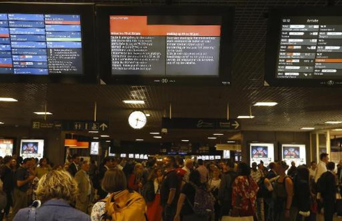 Geen hinder op luchthaven en bij spoor
