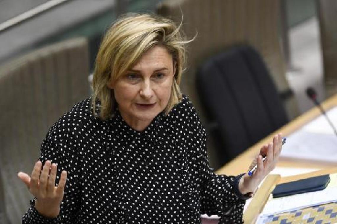 Crevits wil einde maken aan handel in examenvragen