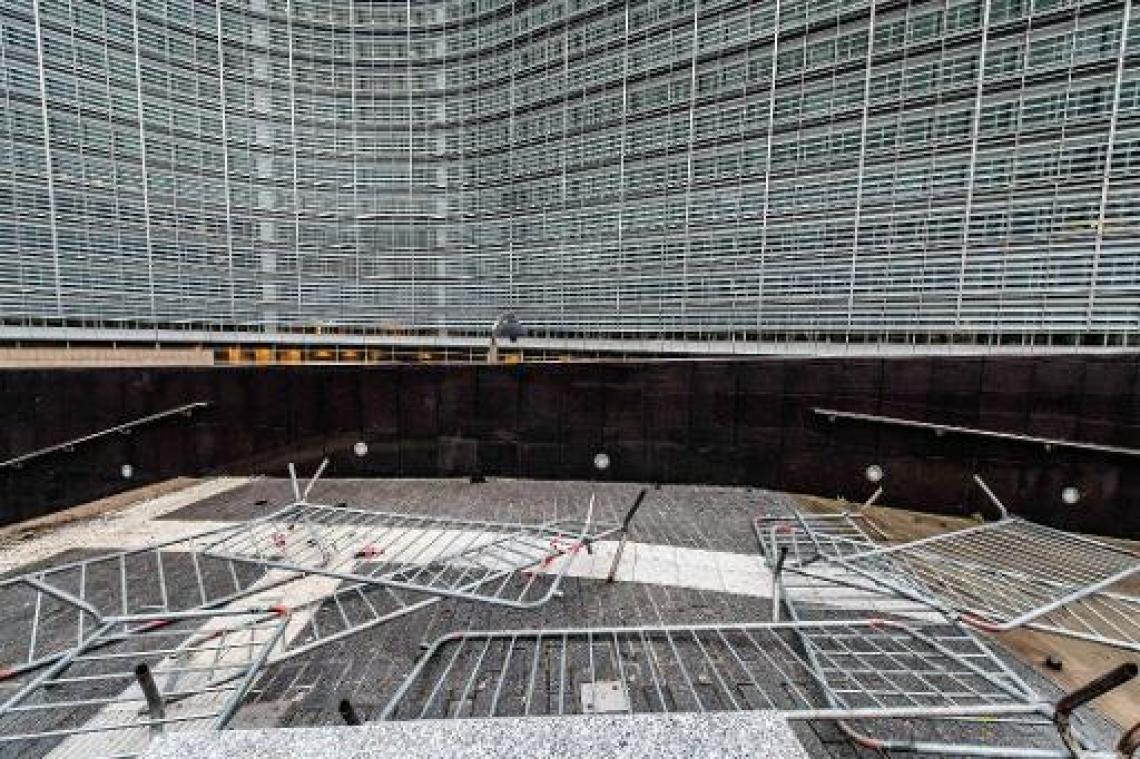 Europese Commissie: "Uitdrukken van politieke mening mag niet ten koste gaan van anderen"