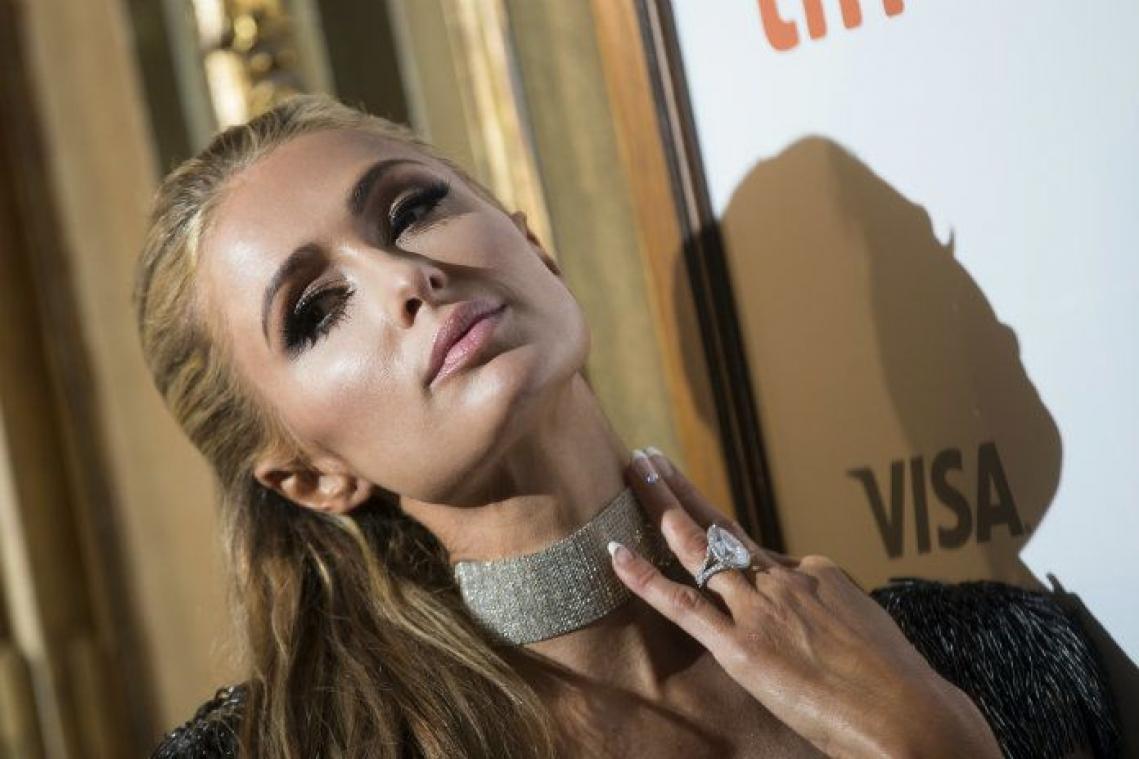 Paris Hilton niet zinnens verlovingsring terug te geven