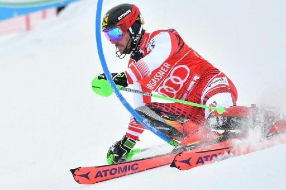 Marcel Hirscher skiet naar zege in slalom Saalbach-Hinterglemm