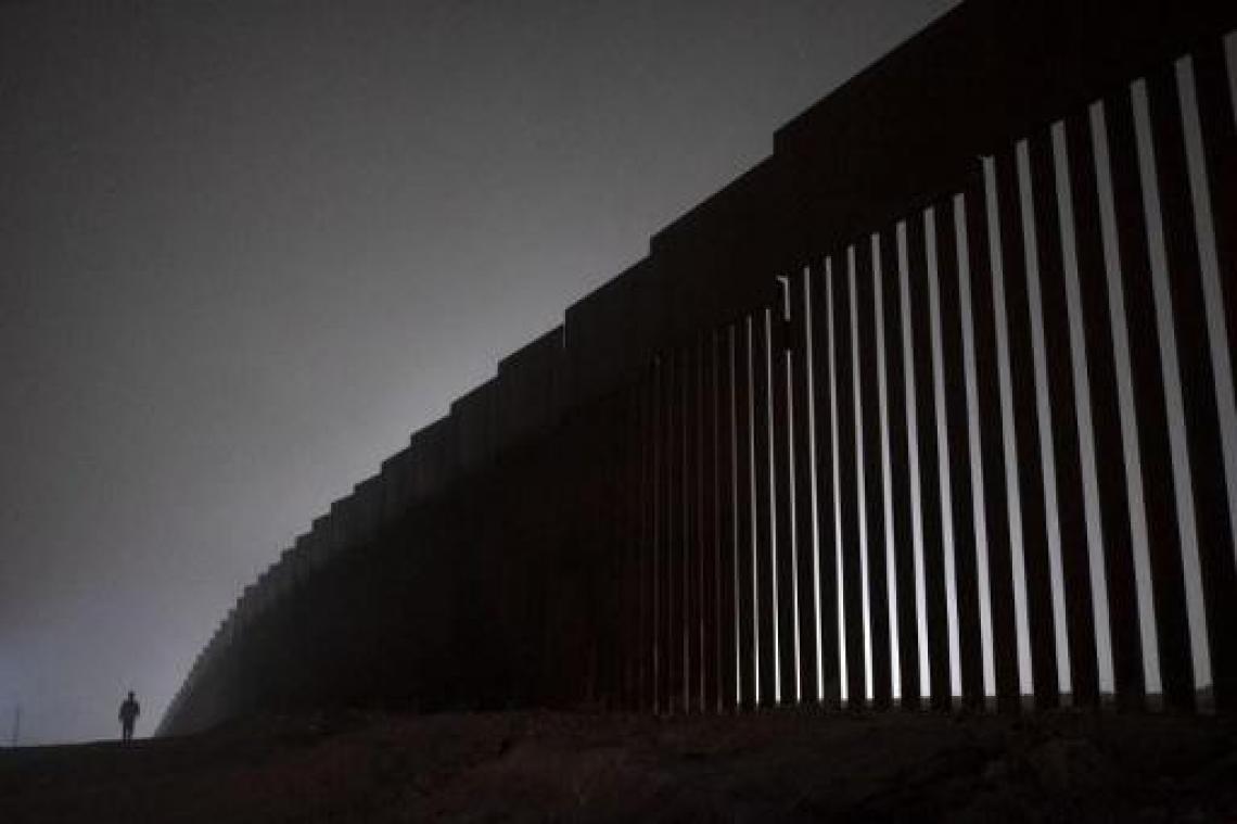 Donald Trump waarschuwt voor lange "shutdown" als er geen geld komt voor grensmuur Mexico