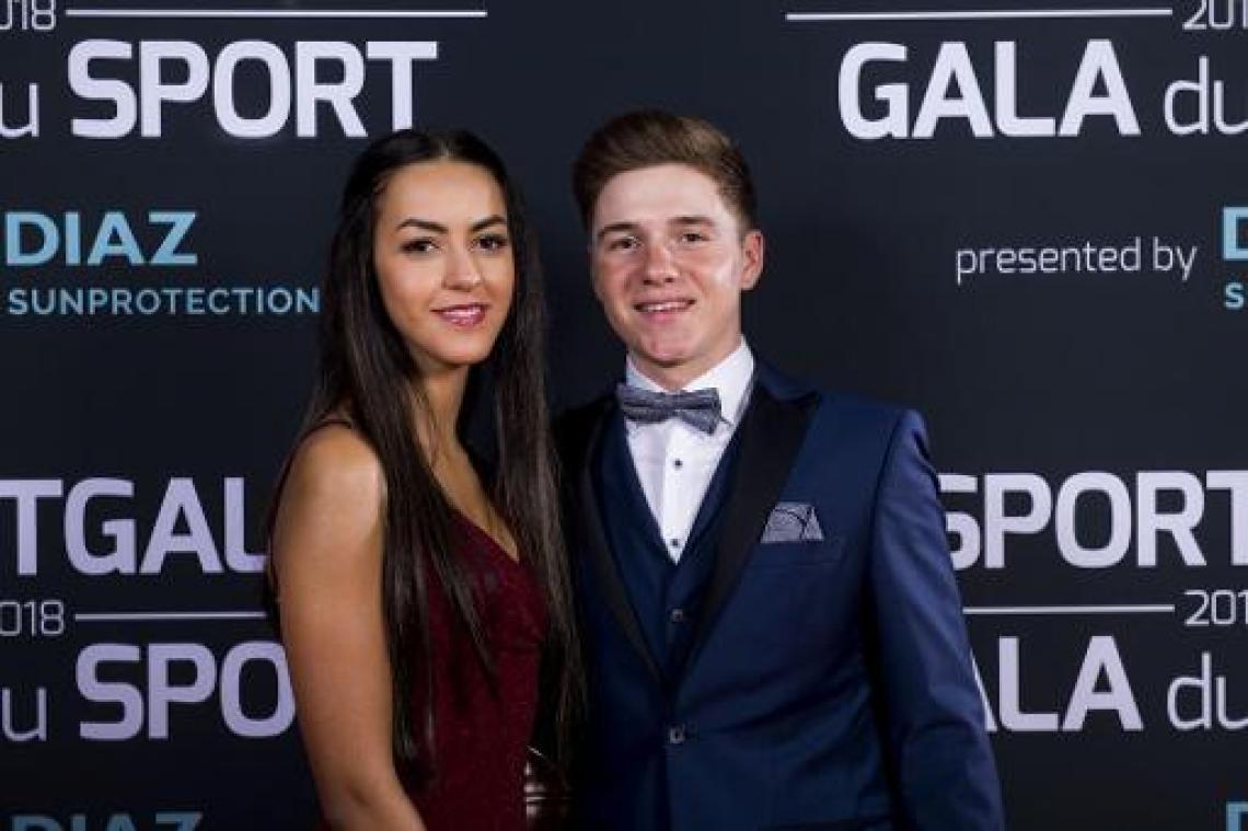 Sportgala 2018 - Remco Evenepoel kroont zich voor Jonathan Sacoor tot Belofte van het Jaar