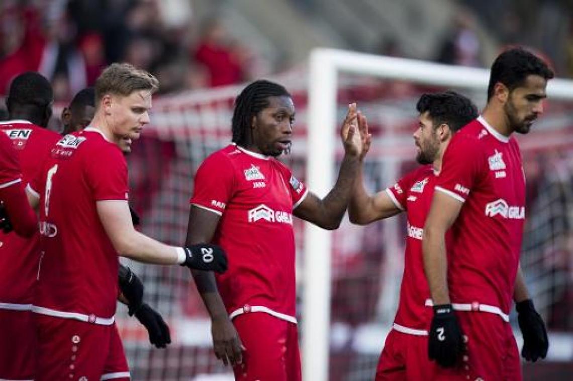 Antwerp verstevigt positie in top zes, Kortrijk lukt knappe comeback tegen Zulte Waregem