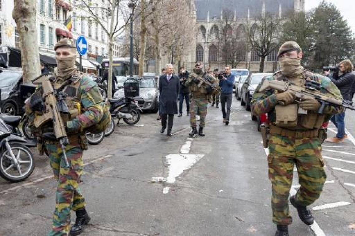 Nog zeker tot februari 550 militairen op straat
