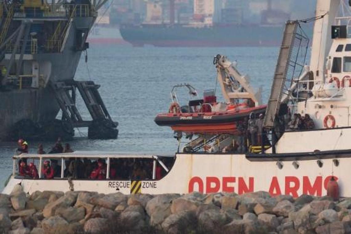 Meer dan 300 geredde migranten aangekomen in Spanje