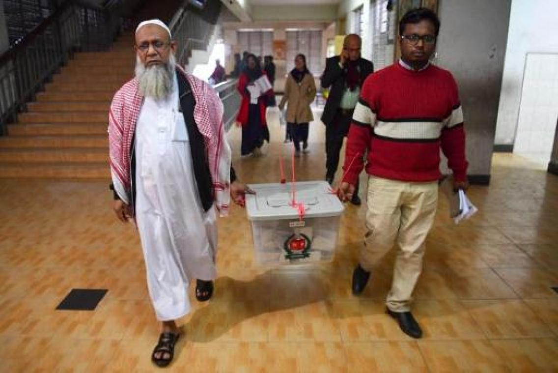 Verkiezingen Bangladesh: ruime overwinning voor premier Hasina