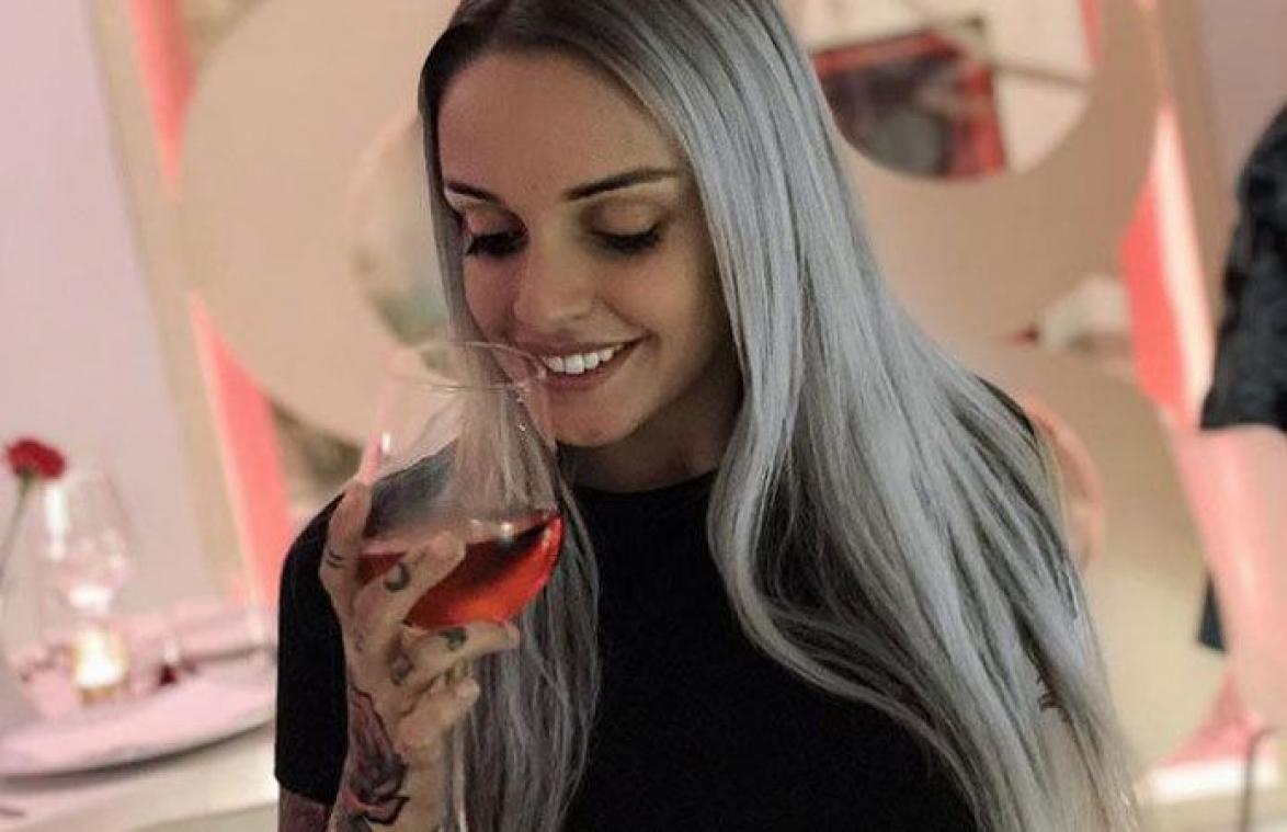Pommeline chronisch ziek: "Nu weet ik tenminste wat er met me scheelt"