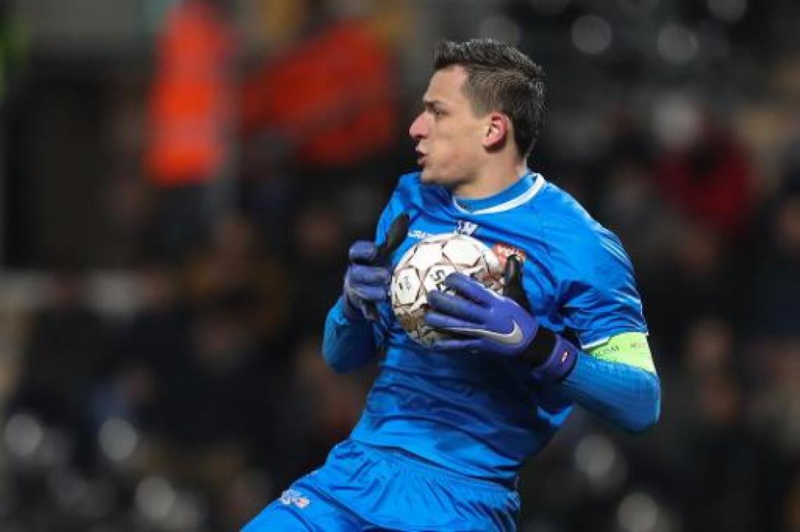 Aston Villa stelt Lovre Kalinic voor: "Dit is één van de grootste clubs in Engeland"