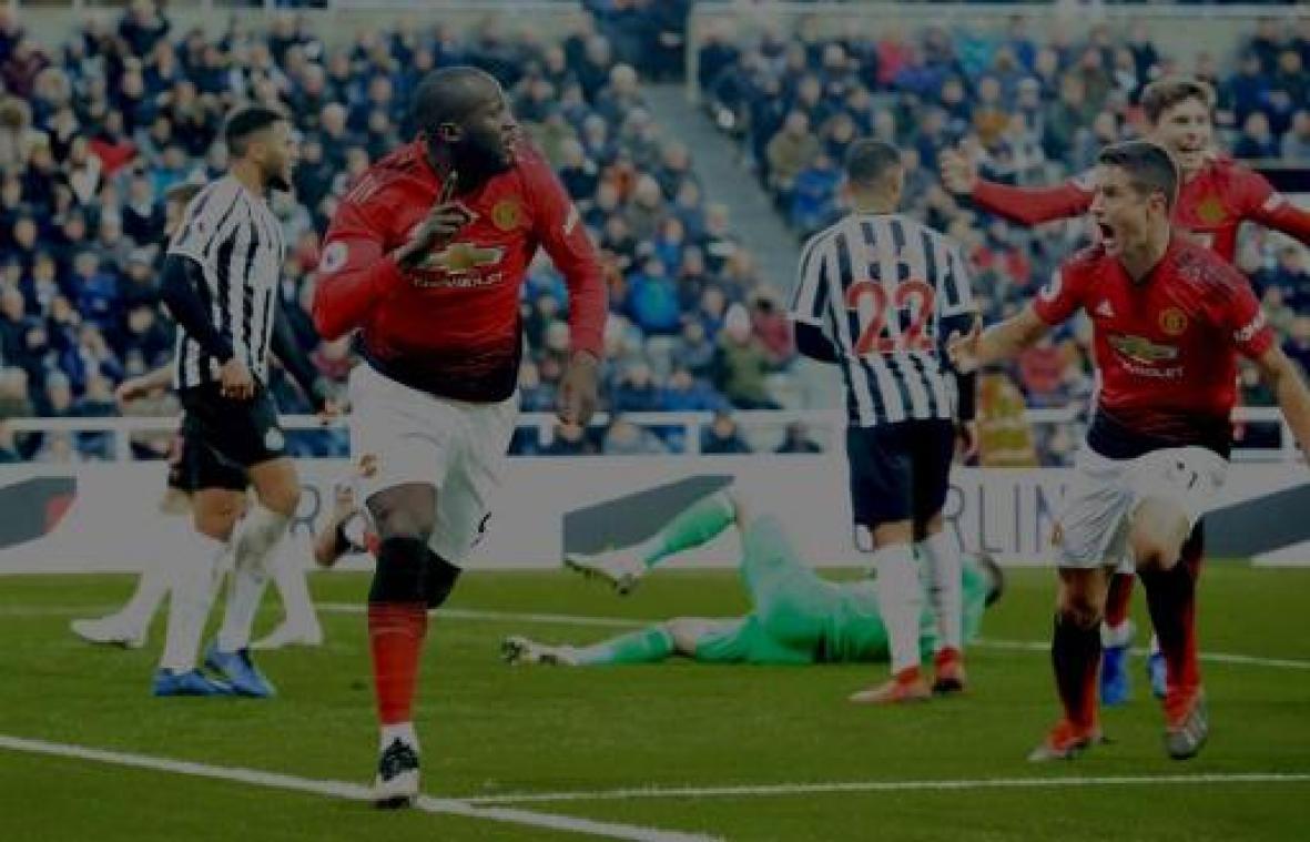 Belgen in het buitenland - Romelu Lukaku schenkt Solskjaer vierde zege op rij