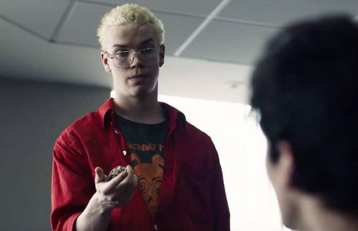 'Bandersnatch'-acteur verlaat Twitter om mentale gezondheid te beschermen