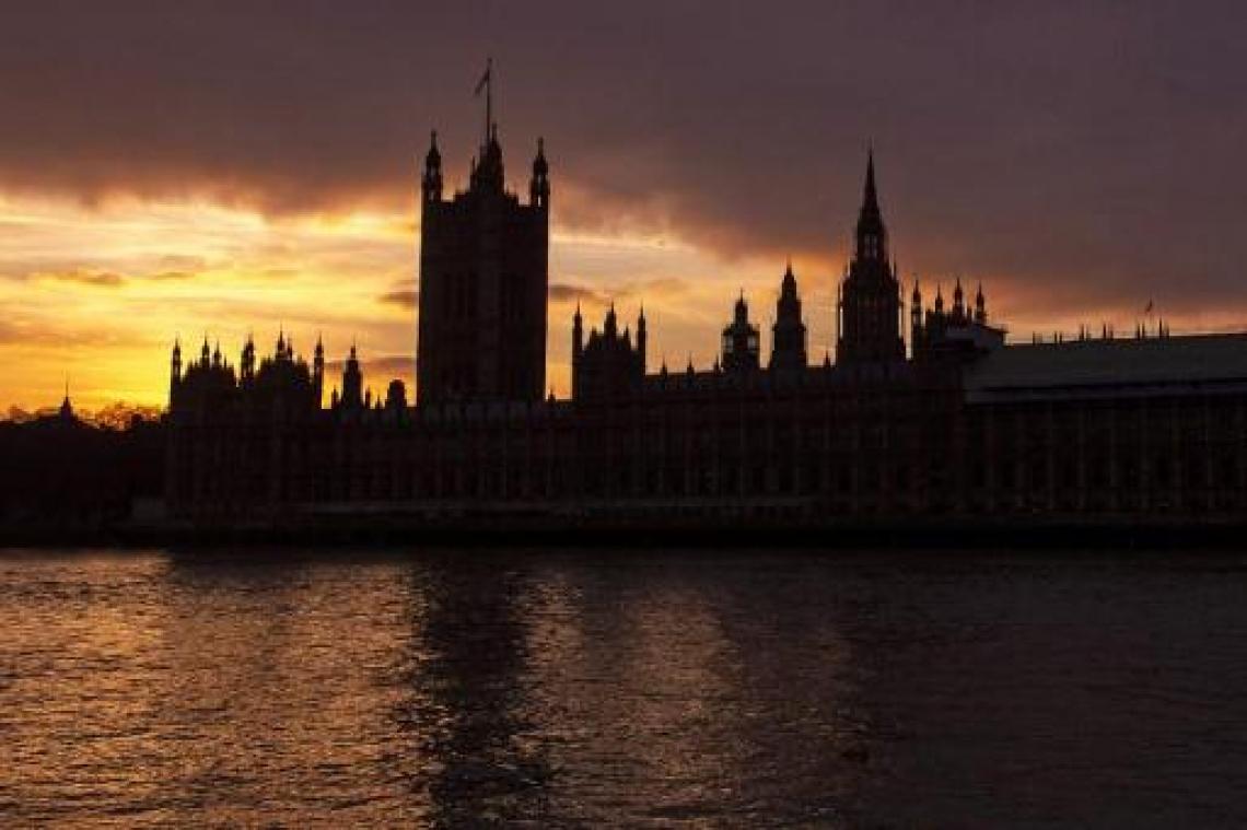 May waarschuwt parlementsleden voor "onbekend terrein" als ze brexit-akkoord verwerpen