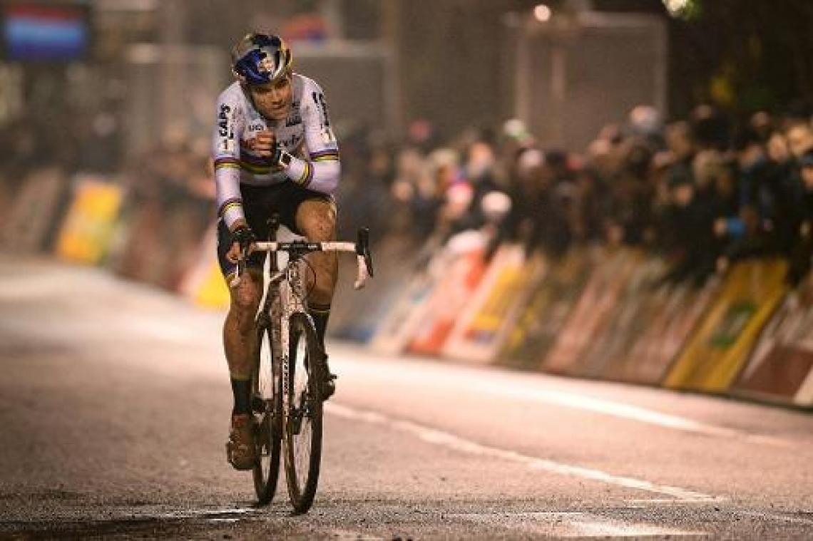 Wout van Aert haalt uit naar Sporza