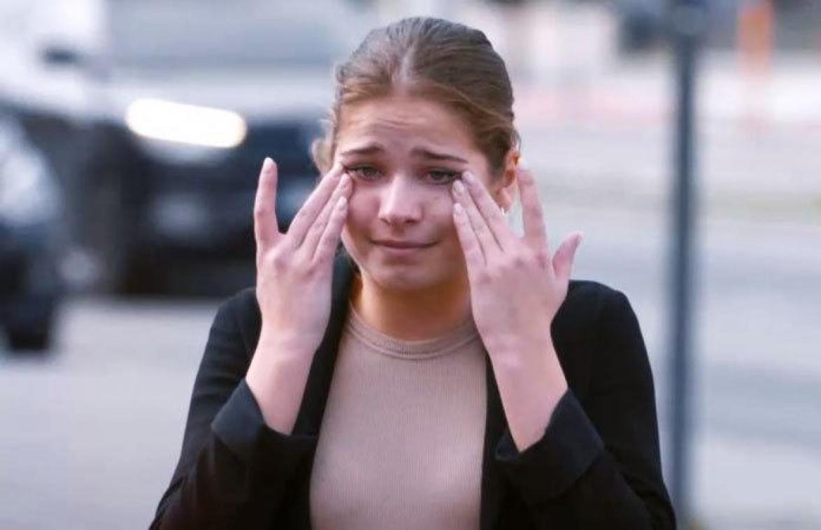 VIDEO. Laura Tesoro in tranen tijdens politiecontrole
