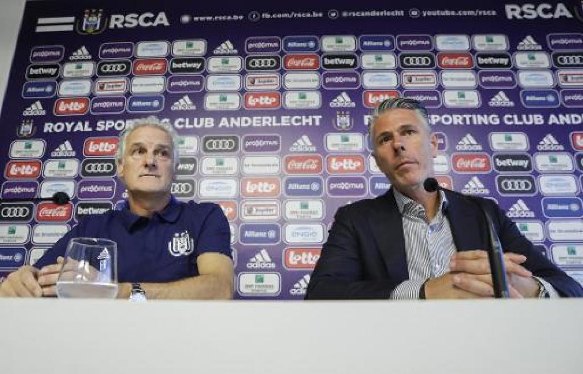 Rutten start bij Anderlecht met excuses: "Sorry dat ik nog geen Frans spreek"