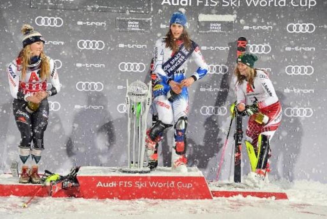 WB alpijnse ski (v) - Slovaakse Petra Vlhova maakt einde aan zegereeks Mikaela Shiffrin