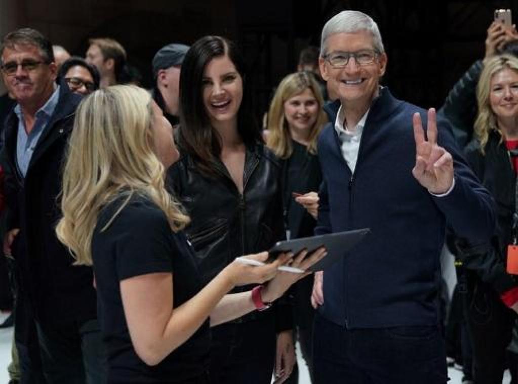 Apple-topman krijgt recordbonus van 12 miljoen dollar
