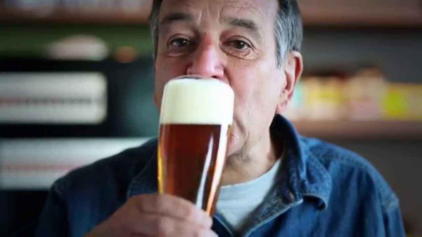 Zo klink je na een pint bier gebrouwen met helium
