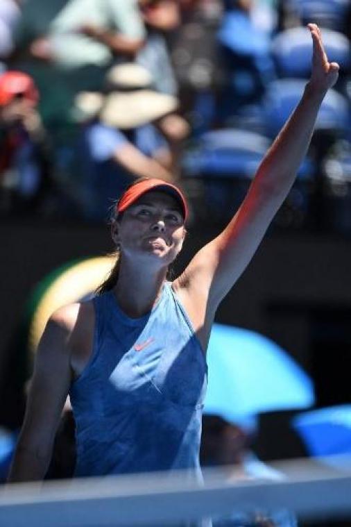 Maria Sharapova opent met double bagel, ook Kerber wint vlot